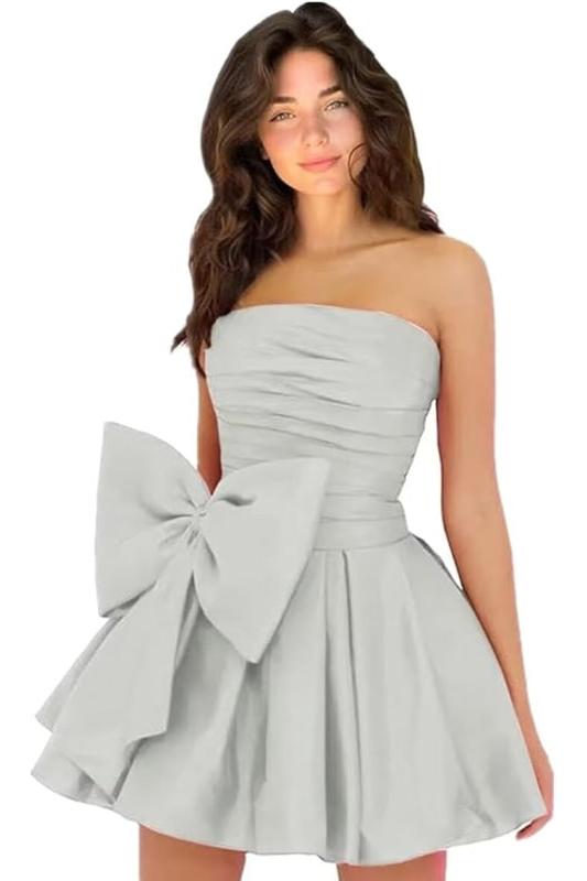 Amazing Sleeveless Pleats Short Homecoming Dresses with Bow