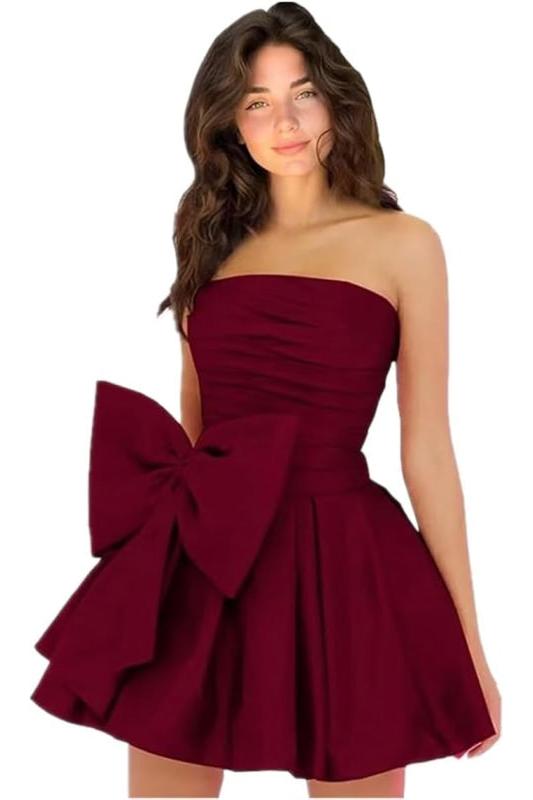 Amazing Sleeveless Pleats Short Homecoming Dresses with Bow