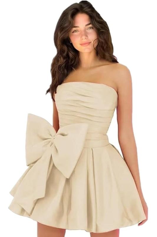 Amazing Sleeveless Pleats Short Homecoming Dresses with Bow