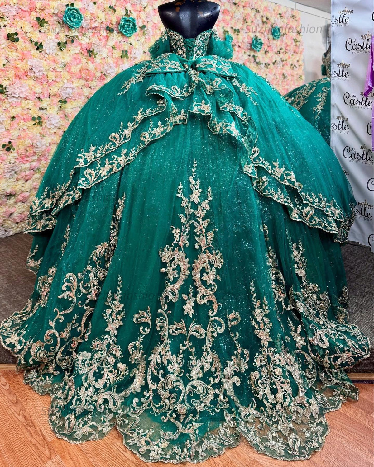 Ball Gown Off Shoulder Sleeveless Beaded Gold Applliques Sparkly Dark Green Tulle Quinceanera Dress Birthday Party Dress Formal Evening Dress For Sweet 16