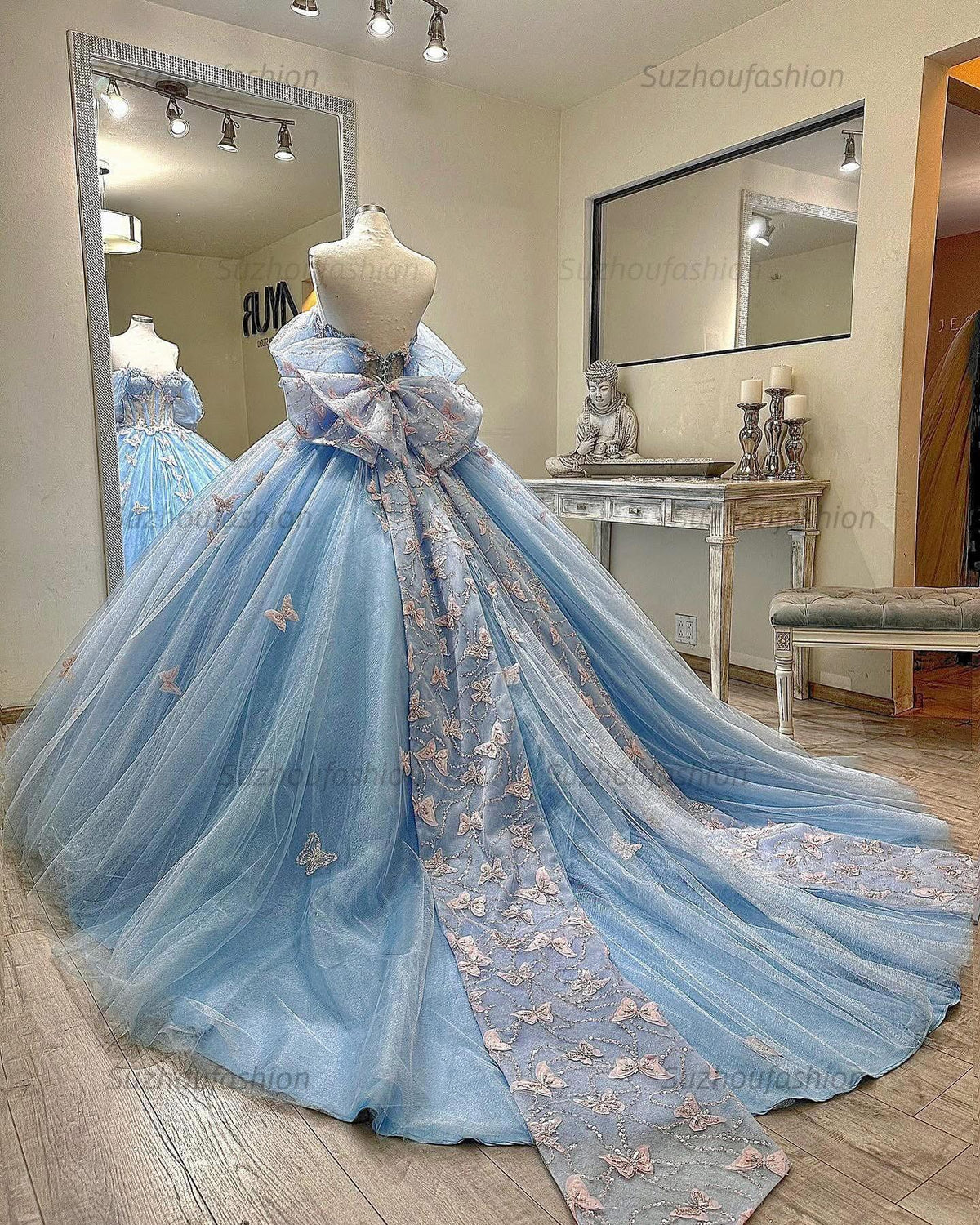 Ball Gown Off Shoulder Sleeveless Beaded Sequins 3D Butterflies Appliques Baby Blue Tulle Quinceanera Dress Birthday Party Dress