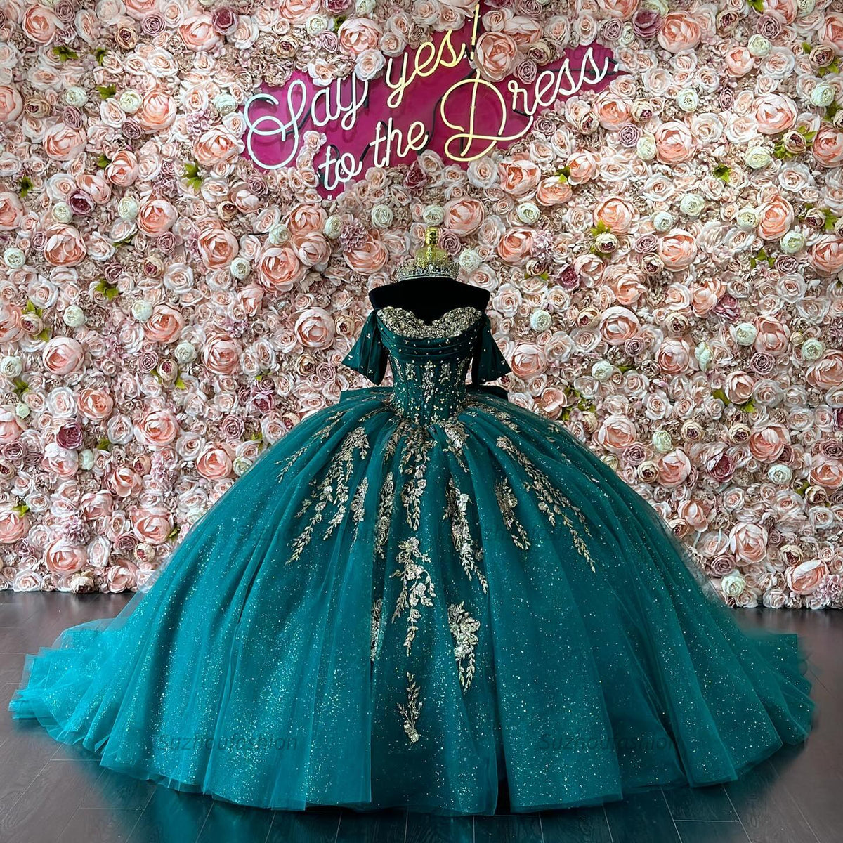 Ball Gown Off Shoulder Sleeveless Pleated Sequins Gold Appliques Bow Knot Sparkly Dark Green Tulle Quinceanera Dress Birthday Party Dress For Sweet 16