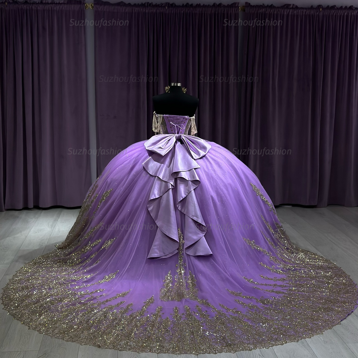 Ball Gown Off Shoulder Sleeveless Ruffles Beaded Gold Appliques Lavenda Tulle Quinceanera Dress Formal Evening Gown For Sweet 16