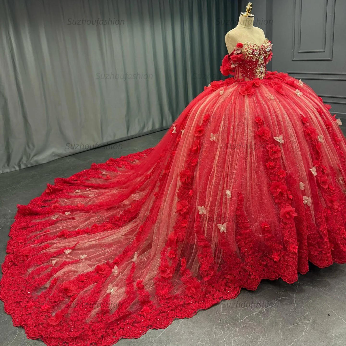 Ball Gown Off Shoulder Sleeveless Sequins Beaded 3D Flower Appliques Sparkly Red Tulle Quinceanera Dress Birthday Party Dress