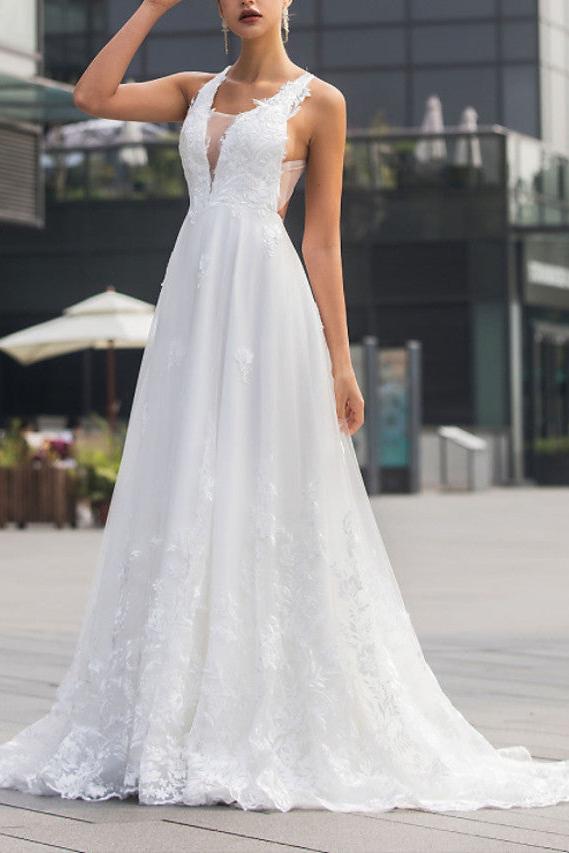 Beach A-Line Beach Wedding Dress V-Neck Lace Tulle Sleeveless Sexy Backless Bridal Gowns with Sweep Train