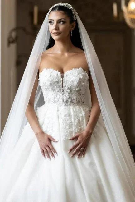 Beautiful Princess Long A-line White Strapless Wedding Dresses with Lace (ZD15614)
