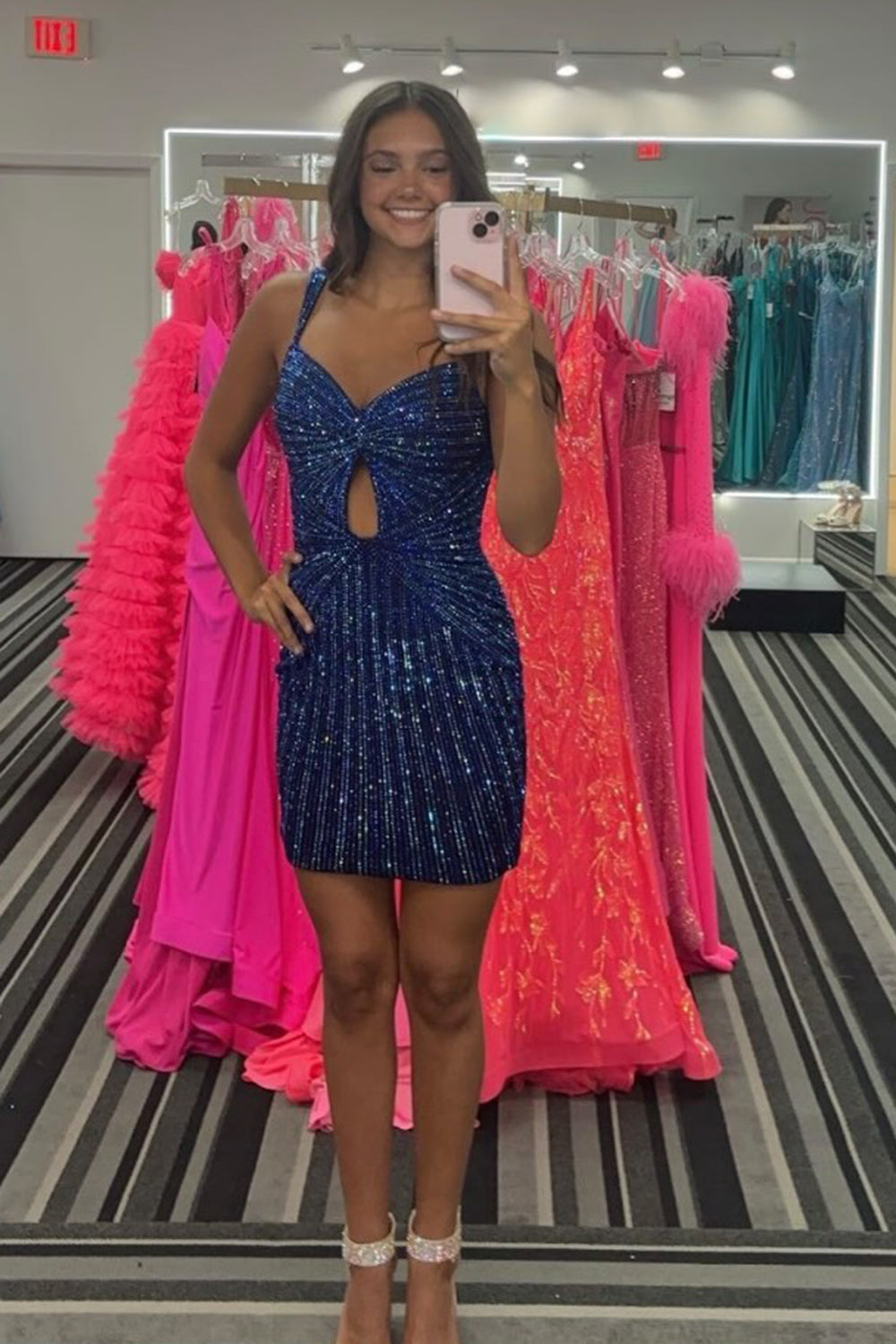 Black Homecoming Dresses Spaghetti Straps Beaded Tight Short Cocktail Dresses with Keyhole