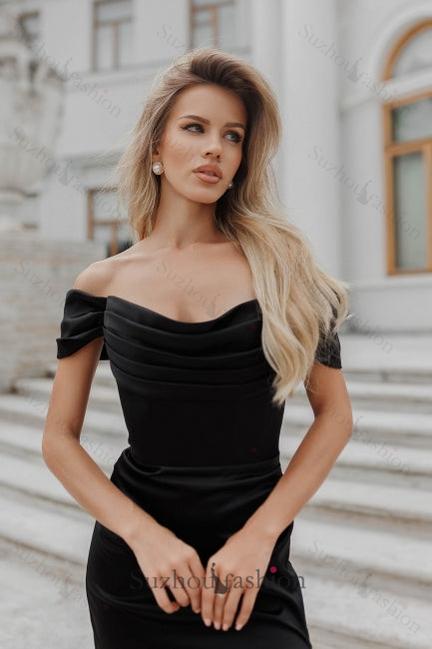 Black Prom Dress Mermaid Strapless Off The Shoulder Sleeveless Satin Simple Formal Dress With Slit