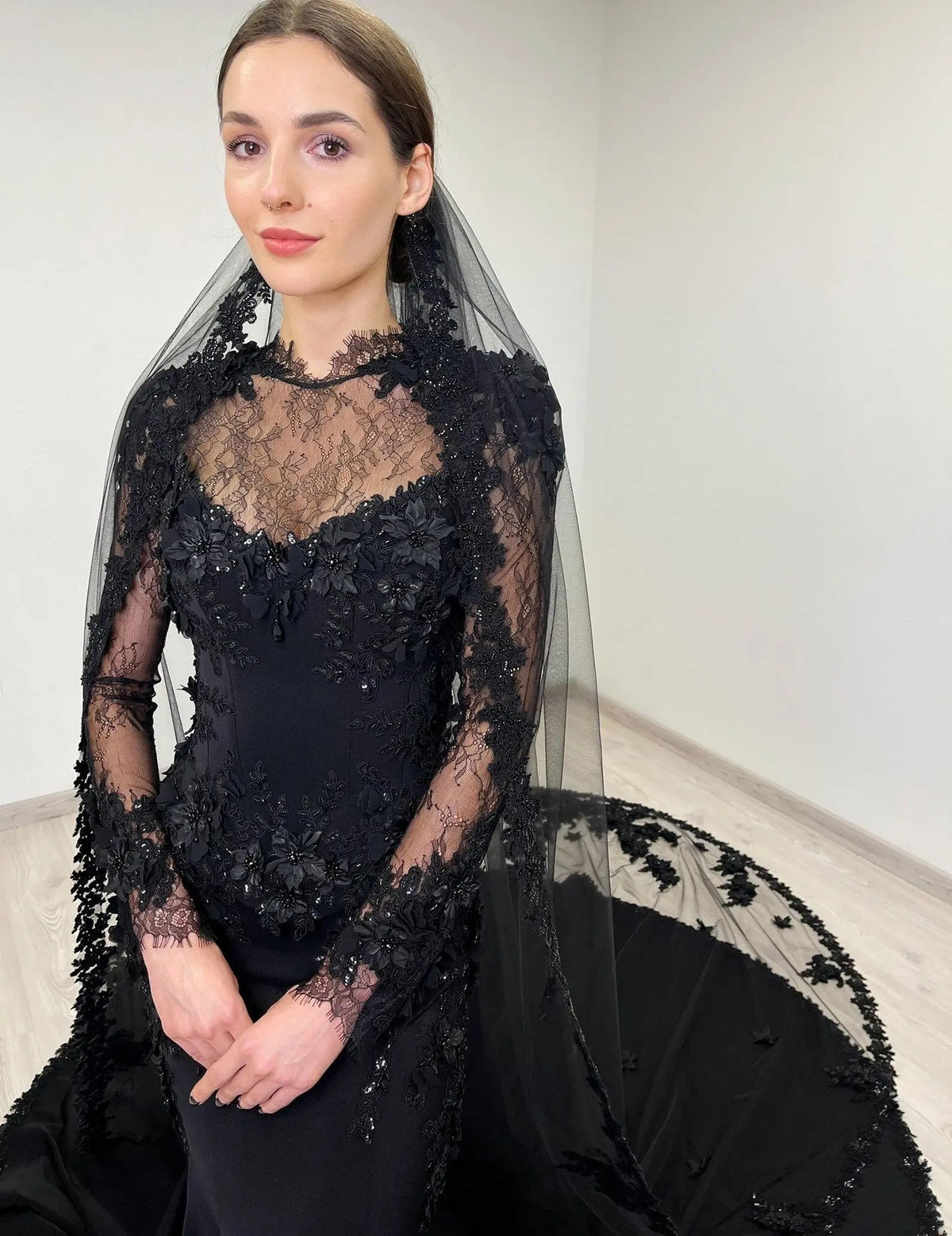 Black Luxury Gothic Wedding Dress Mermaid 3D Floral  With Lace Edge Train ZP194