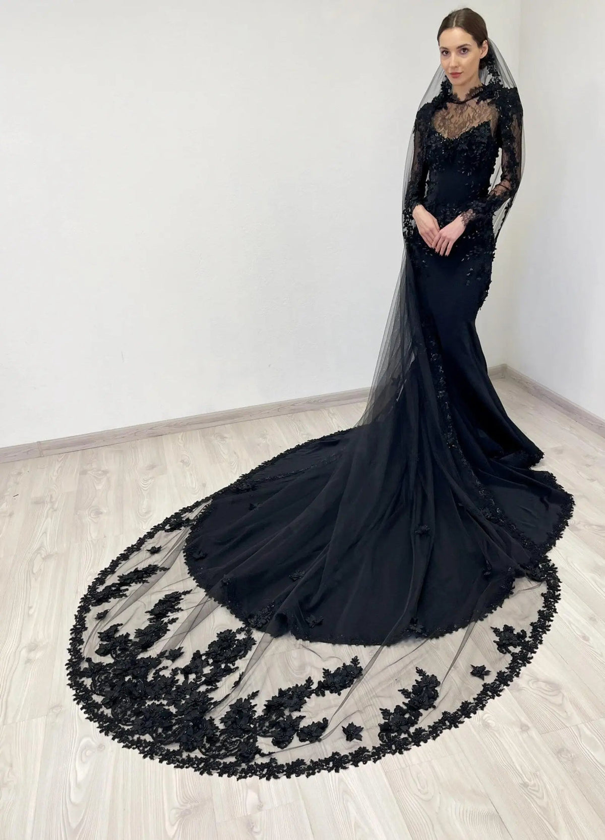 Black Luxury Gothic Wedding Dress Mermaid 3D Floral  With Lace Edge Train ZP194
