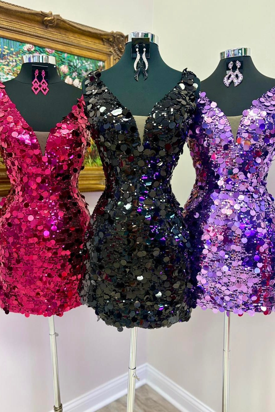 Bling Sheath V Neck Fuchsia/Black/Purple Sequins Short Homecoming Dress