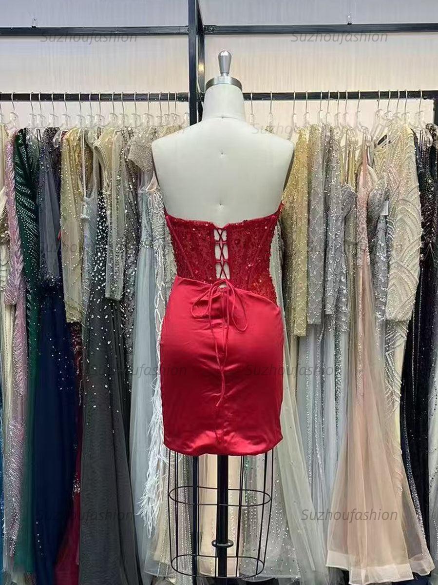 Suzhoufashion Bodycon Scoop Neck Satin Short Homecoming Dress with Appliqeus