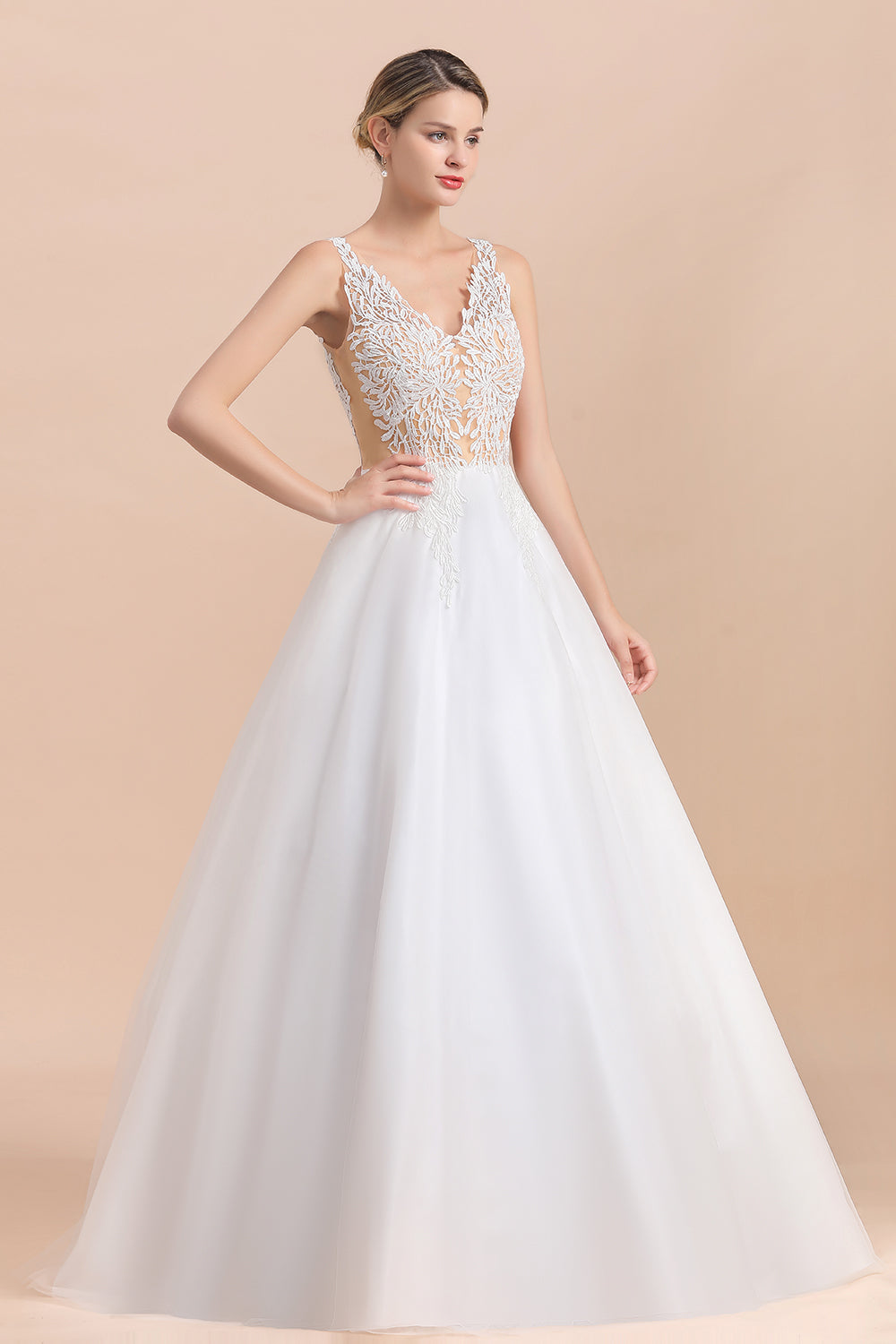 Boho V-Neck Lace Wedding Dress | Tulle Appliques Sleeveless Bridal Gowns