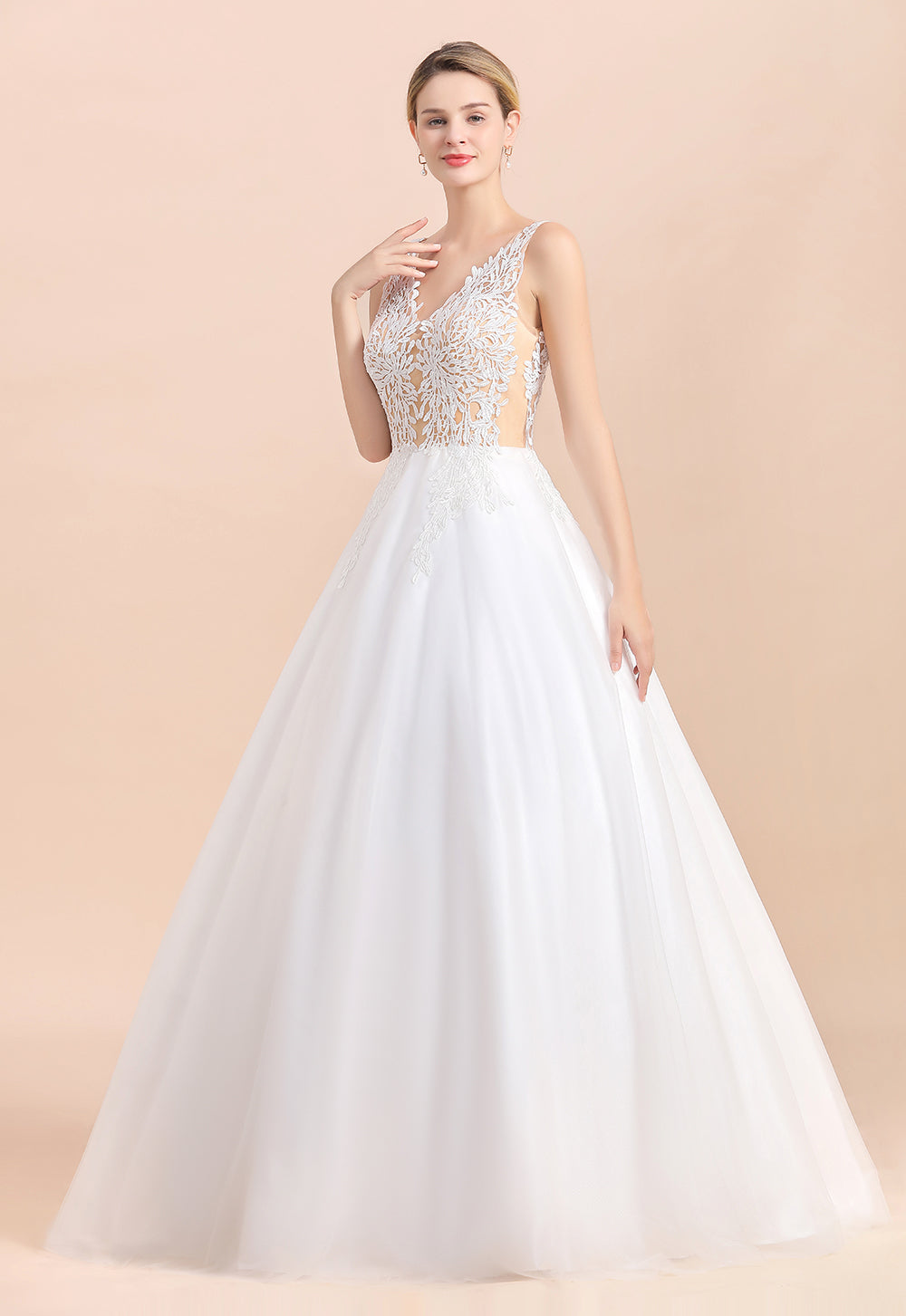 Boho V-Neck Lace Wedding Dress | Tulle Appliques Sleeveless Bridal Gowns