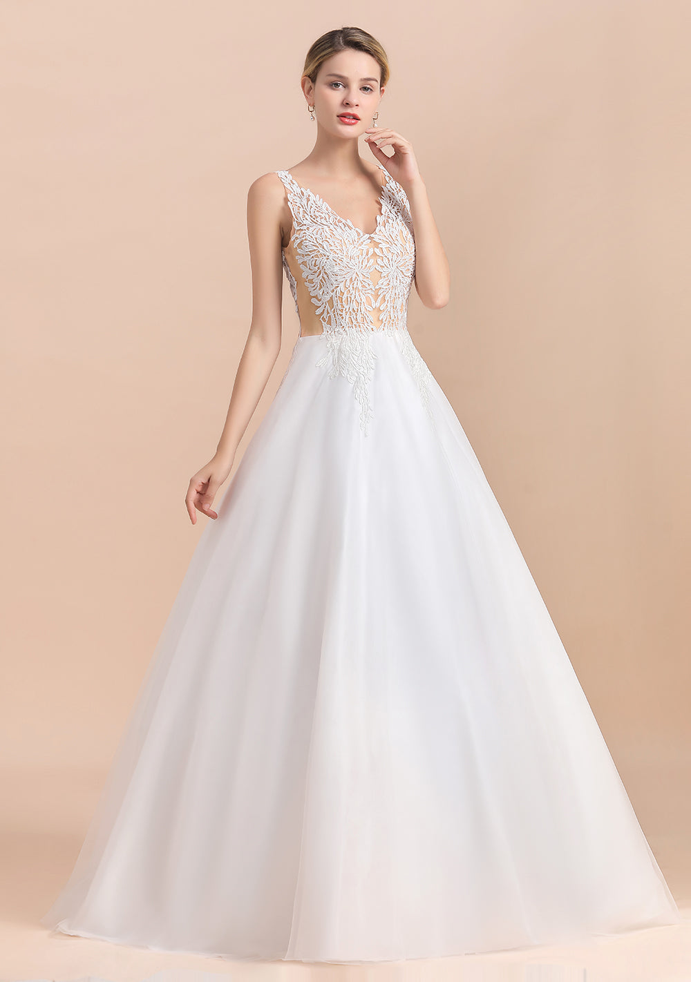 Boho V-Neck Lace Wedding Dress | Tulle Appliques Sleeveless Bridal Gowns