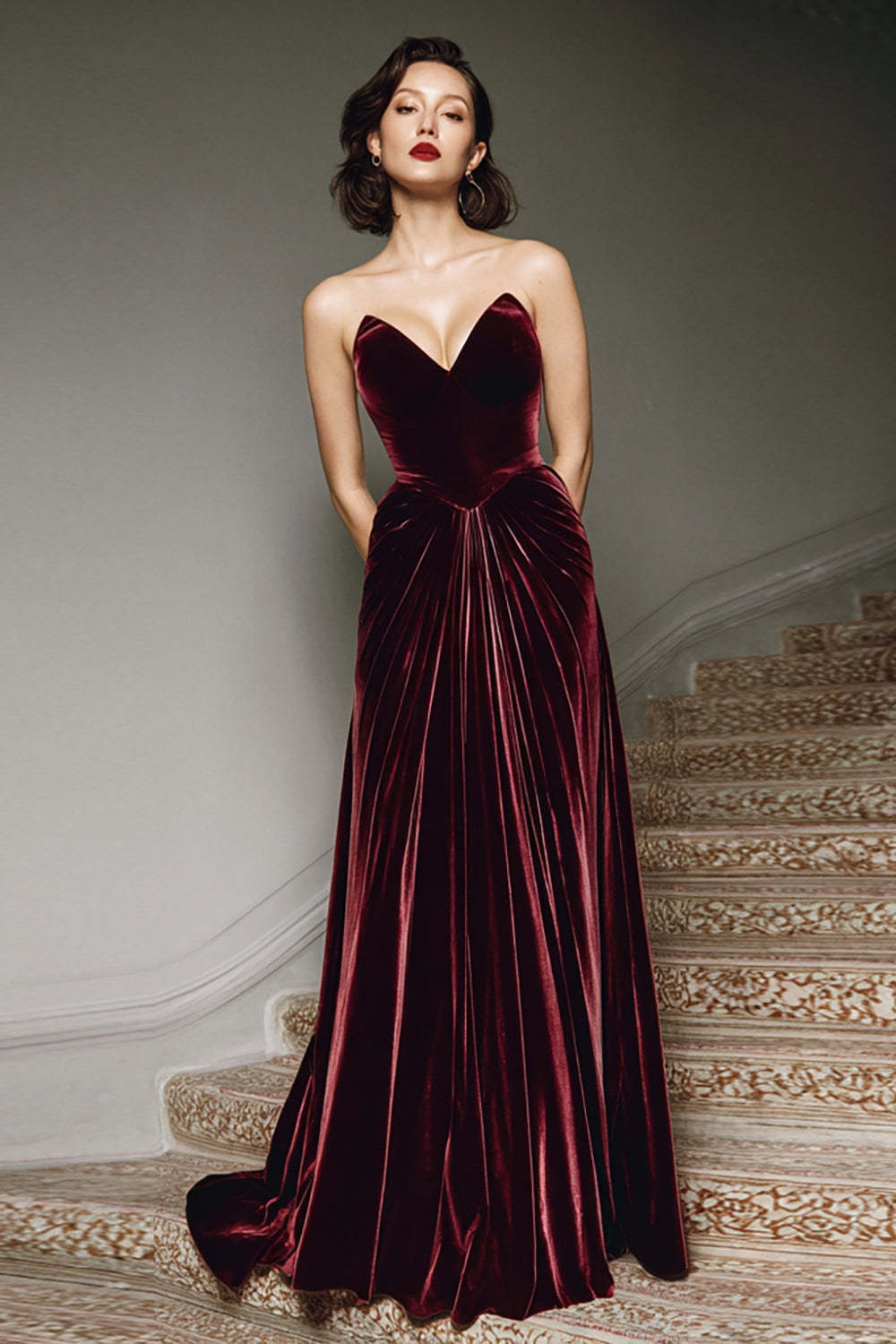 Suzhoufashion Burgundy A-Line Sweetheart Maxi Velvet Prom Dress