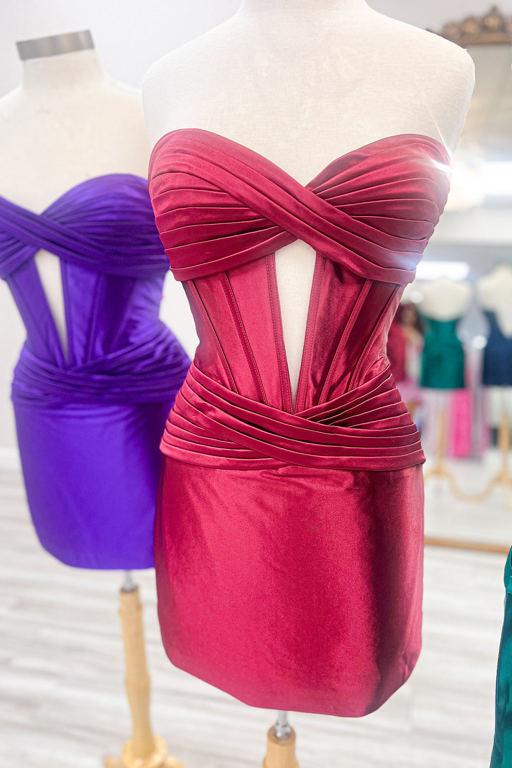 Burgundy Homecoming Dresses Corset Strapless Tight Short Cocktail Dresses