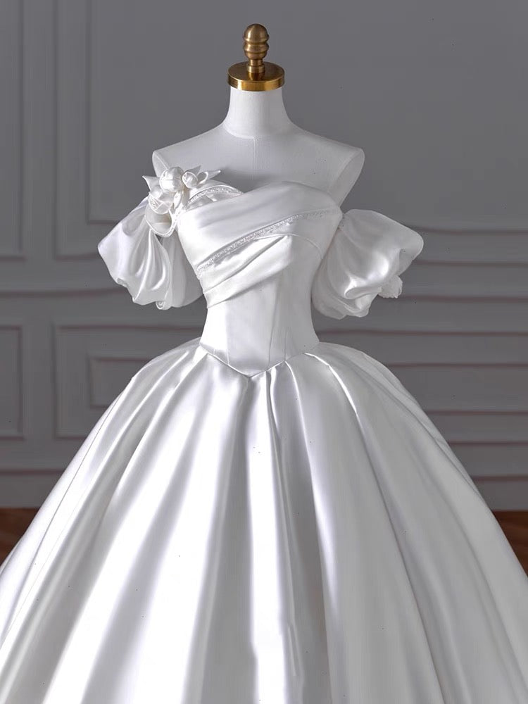 Timeless Ball Gown Sweetheart Long Puffy Sleeves Satin Wedding Dresses With Flowers - View 6 | VelvetHem