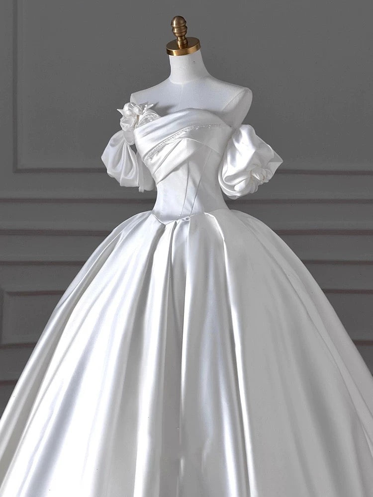 Timeless Ball Gown Sweetheart Long Puffy Sleeves Satin Wedding Dresses With Flowers - View 4 | VelvetHem