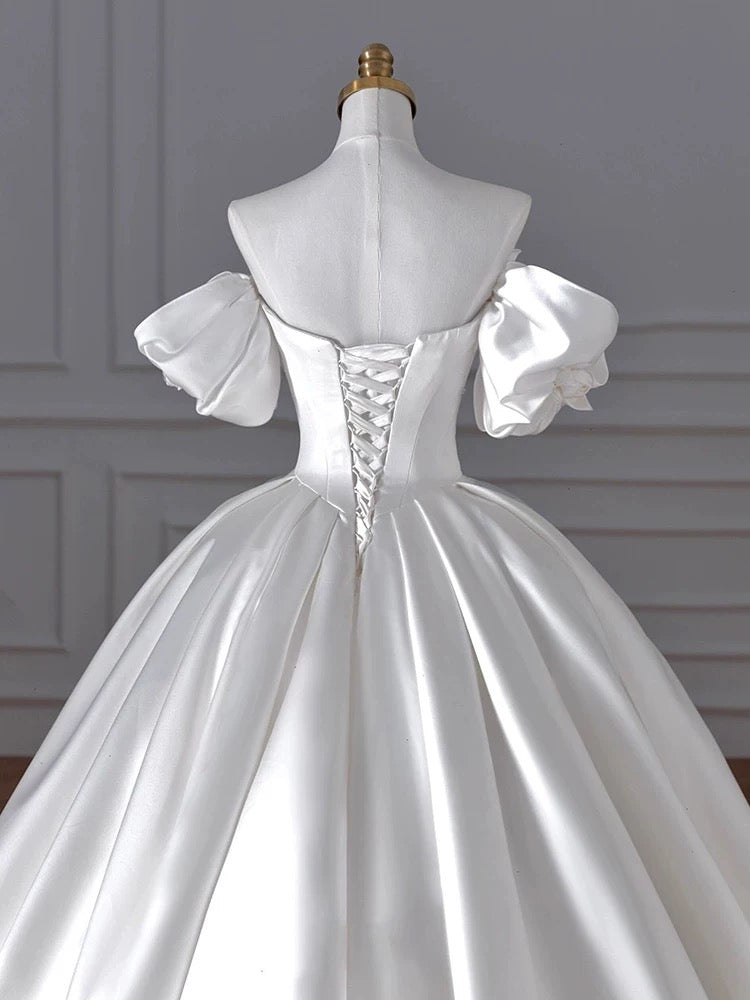 Timeless Ball Gown Sweetheart Long Puffy Sleeves Satin Wedding Dresses With Flowers - View 5 | VelvetHem