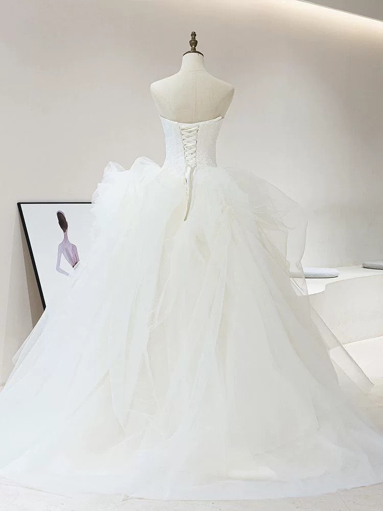 Dreamy Ball Gown Strapless Sleeveless White Tulle Wedding Dresses With Ruffles - View 3 | VelvetHem