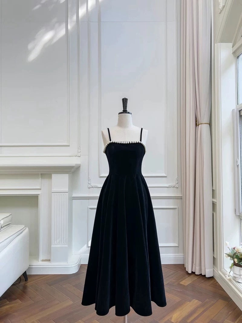 Modest A line Spaghetti Straps Black Velvet Pearls Prom Dress Formal Dresses