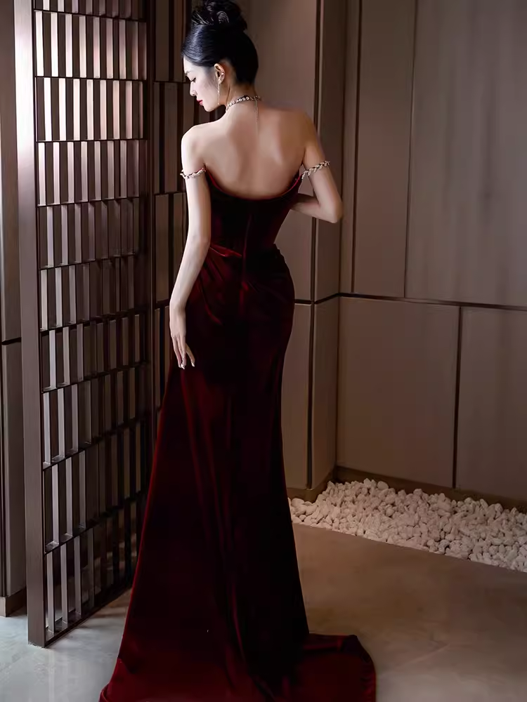 Vintage Mermaid Burgundy Velvet Long Prom Dresses C29
