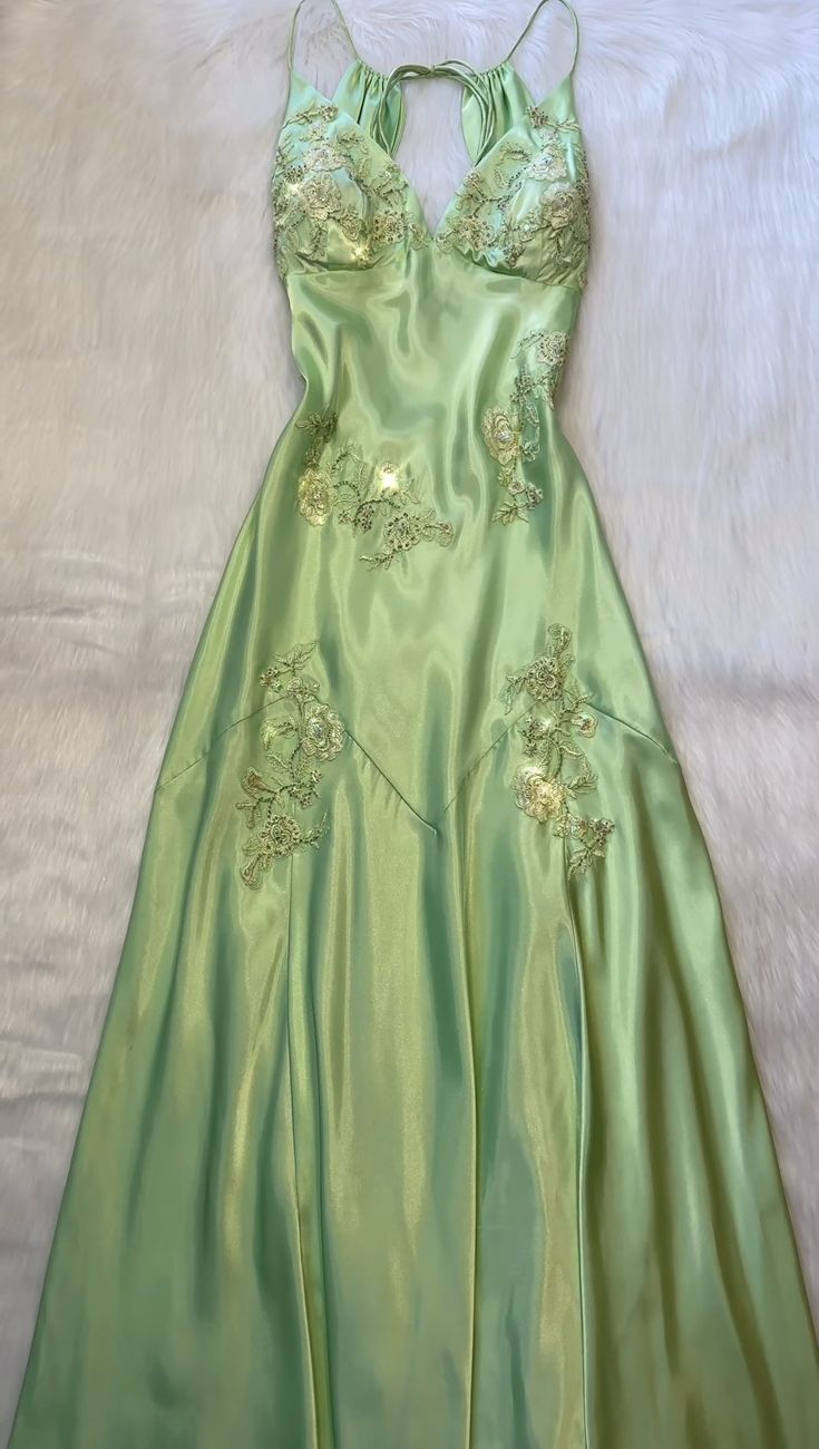 Vintage Sheath Spaghetti Straps Mint Green Lace Floor Length Prom Dresses Backless Evening Dress