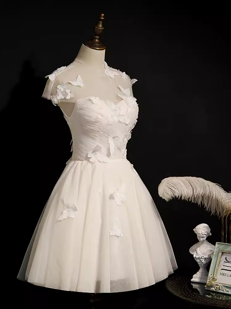 Cute Ball Gown Scoop Neckline White Tulle Party Dress Lace Homecoming Dresses - View 5 | VelvetHem
