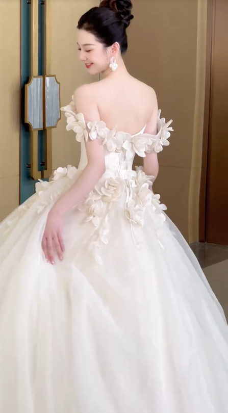 Style Classy Ball Gown Off The Shoulder Satin Tulle Applique Long Wedding Dresses - View 3 | VelvetHem