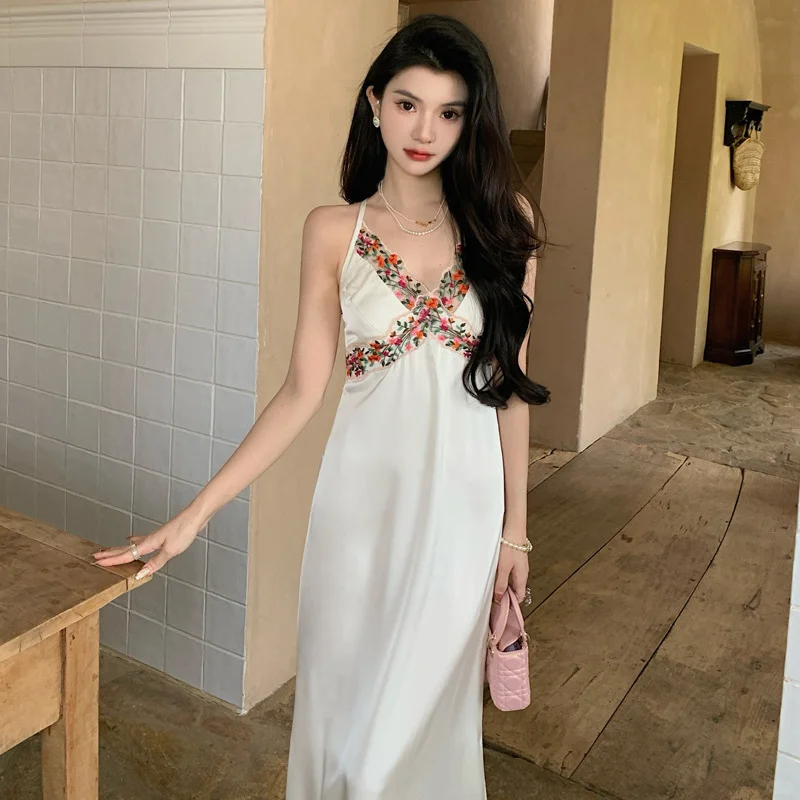 Charming Mermaid Spaghetti Straps Satin Flower Lace Long Prom Dresses Formal Dress - View 4 | VelvetHem