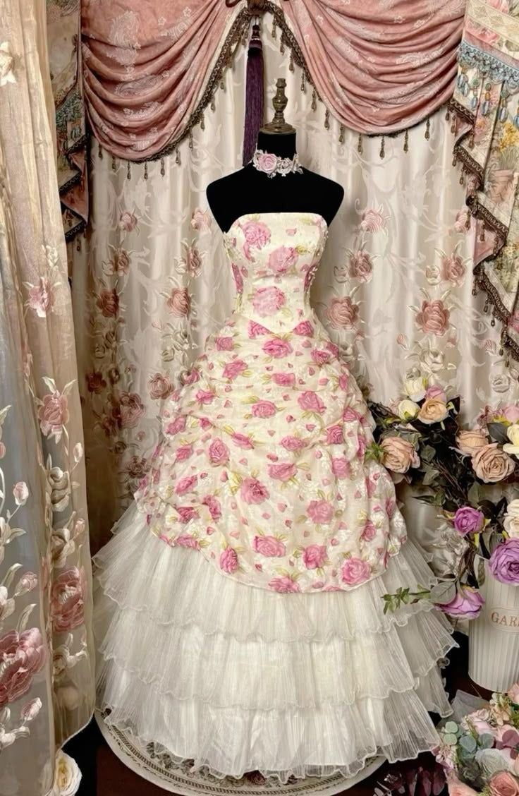 Dreamy Ball Gown Strapless Satin Tulle Flower Long Prom Dresses Formal Dress - View 2 | VelvetHem