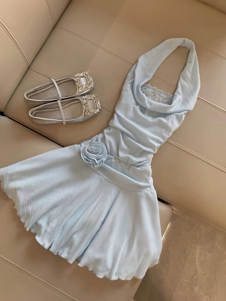 Cute A Line Halter Satin Laec Flower Short Homecoming Dress 19th Birthday Outfits - View 2 | VelvetHem