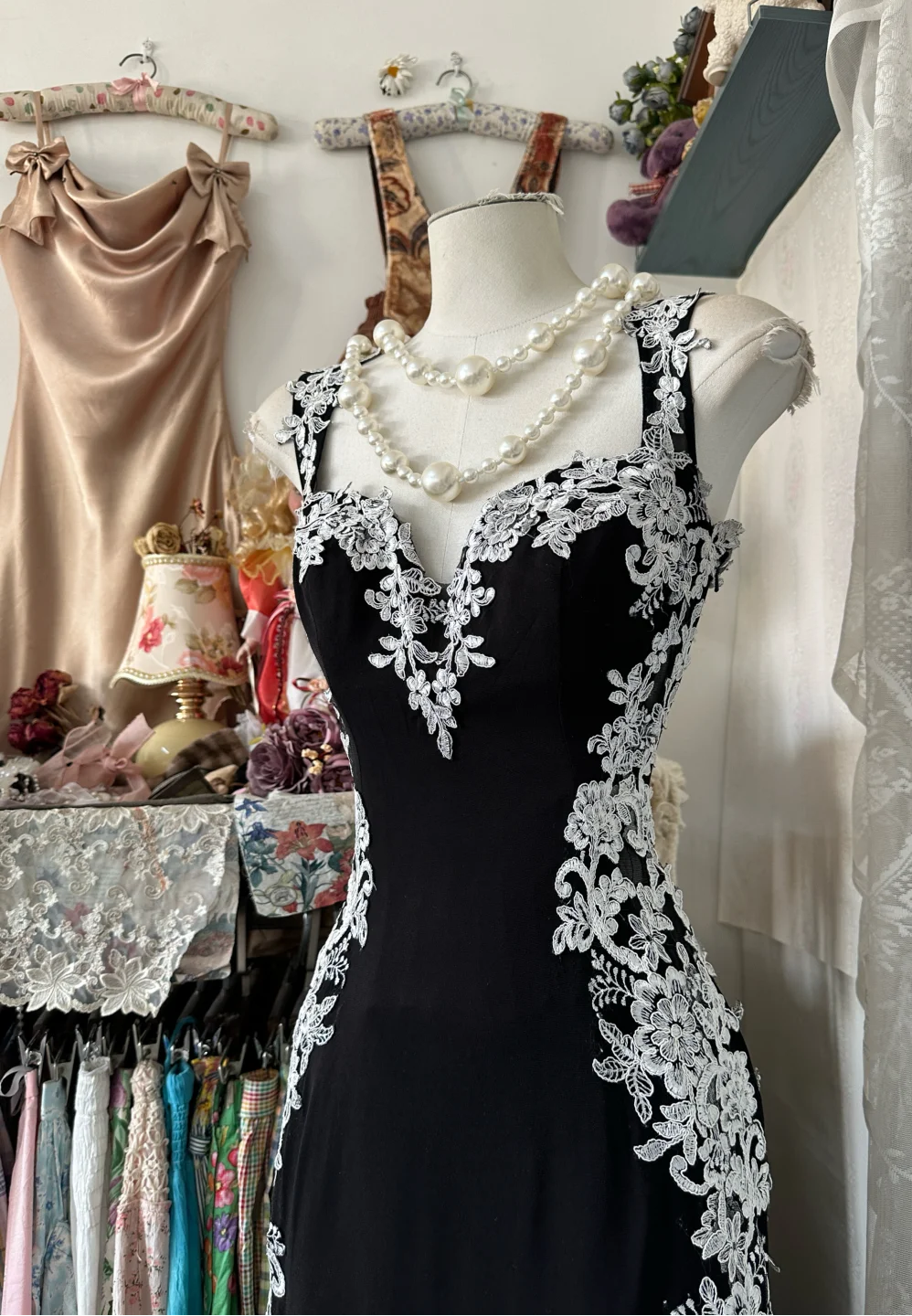 Pretty Mermaid Sweetheart Satin Lace Long Prom Dress, Evening Dress - View 2 | VelvetHem