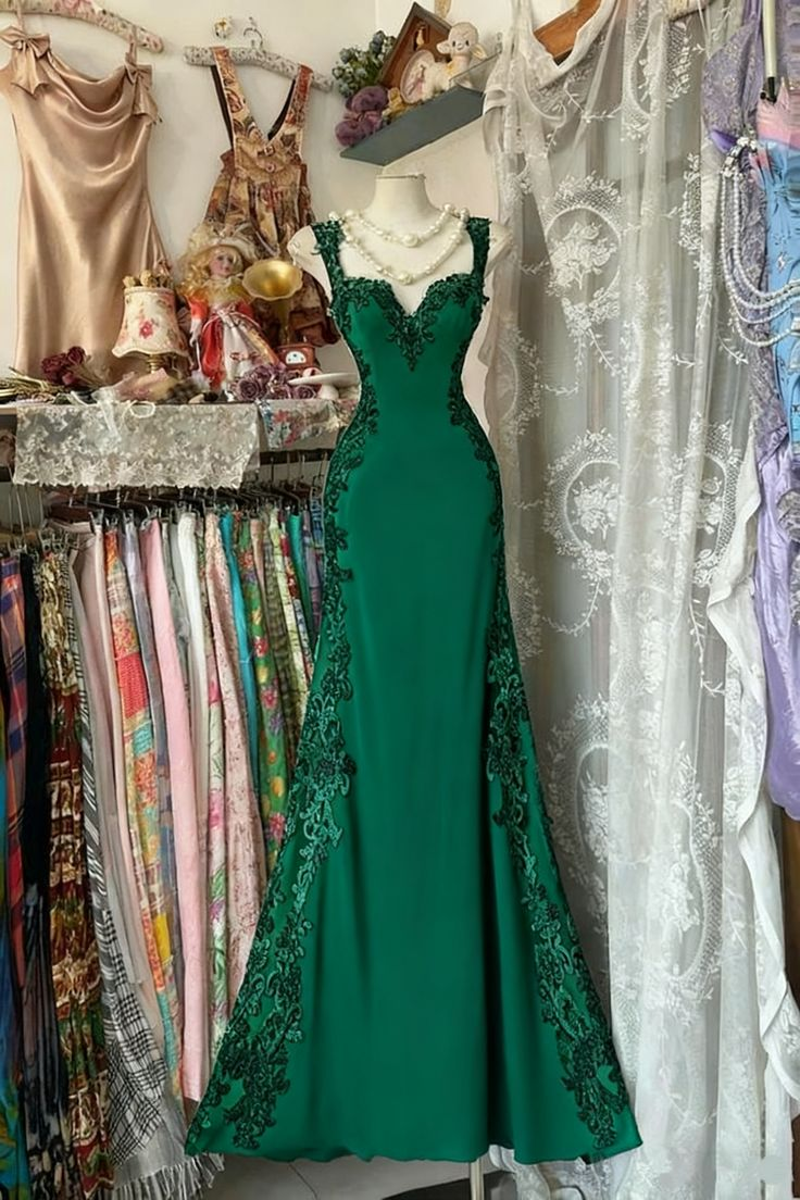 Pretty Mermaid Sweetheart Satin Lace Long Prom Dress, Evening Dress - View 5 | VelvetHem