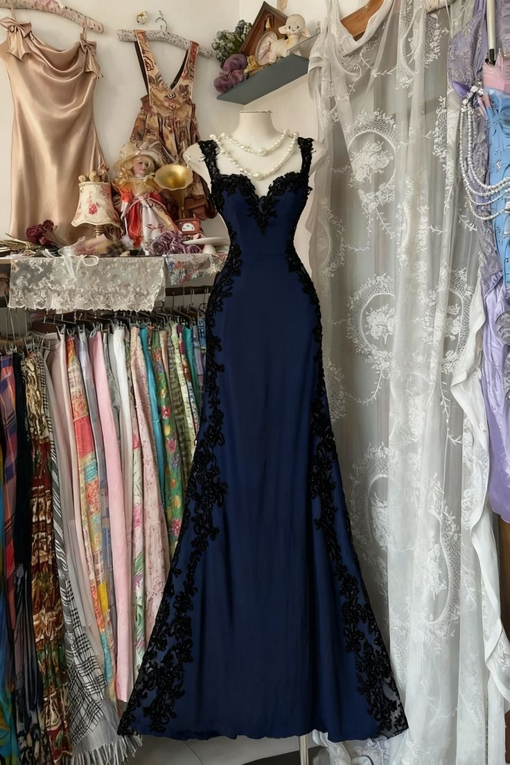 Pretty Mermaid Sweetheart Satin Lace Long Prom Dress, Evening Dress - View 7 | VelvetHem