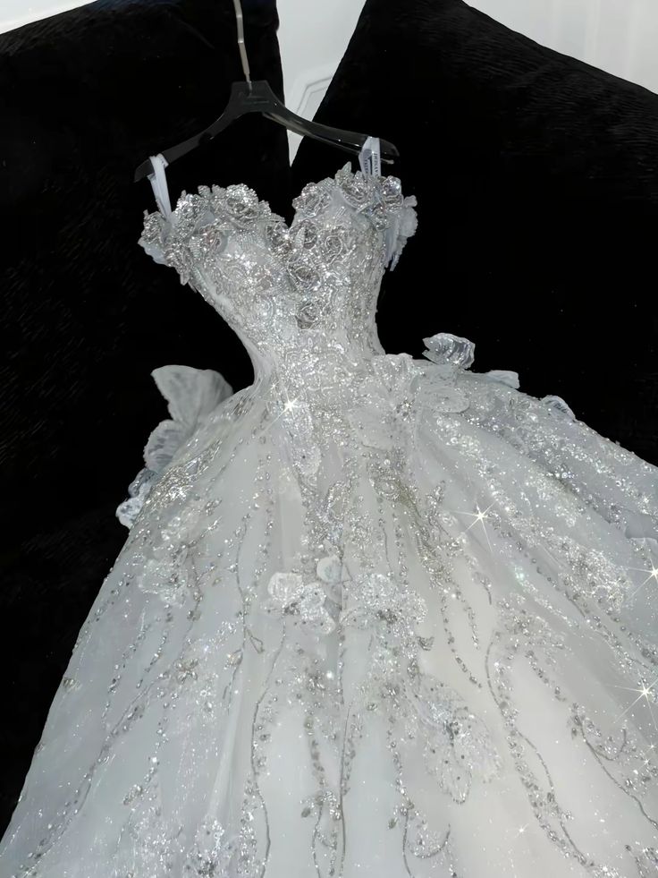 Pretty A Line Spaghetti Straps Tulle Sequin Beaded Without Sleeves Long Prom Dress, Evening Dress - View 3 | VelvetHem