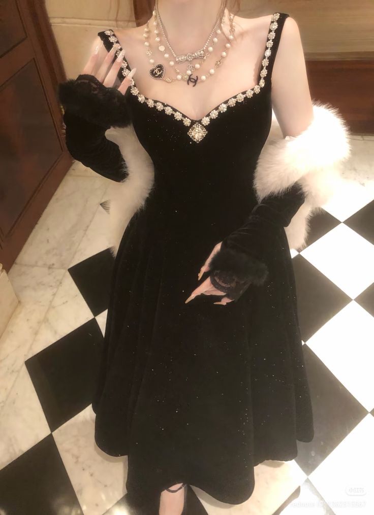 Princess A Line Black Spaghetti Straps Velvet Beaded Without Sleeves Long Prom Dress, Evening Dress - VelvetHem