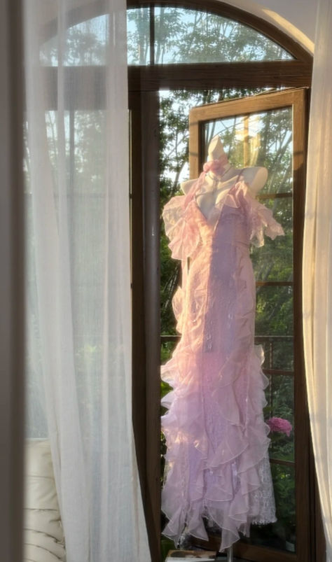 Charming Mermaid Spaghetti Straps Satin Ruffle Tulle Without Sleeves Long Prom Dress, Evening Dress - View 4 | VelvetHem