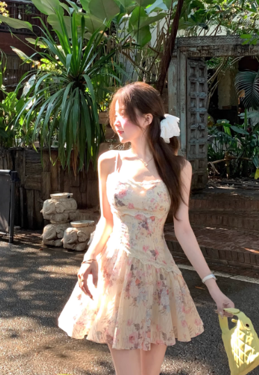 Vacation-style fitted halter lace floral print dress - a stunning summer short dress