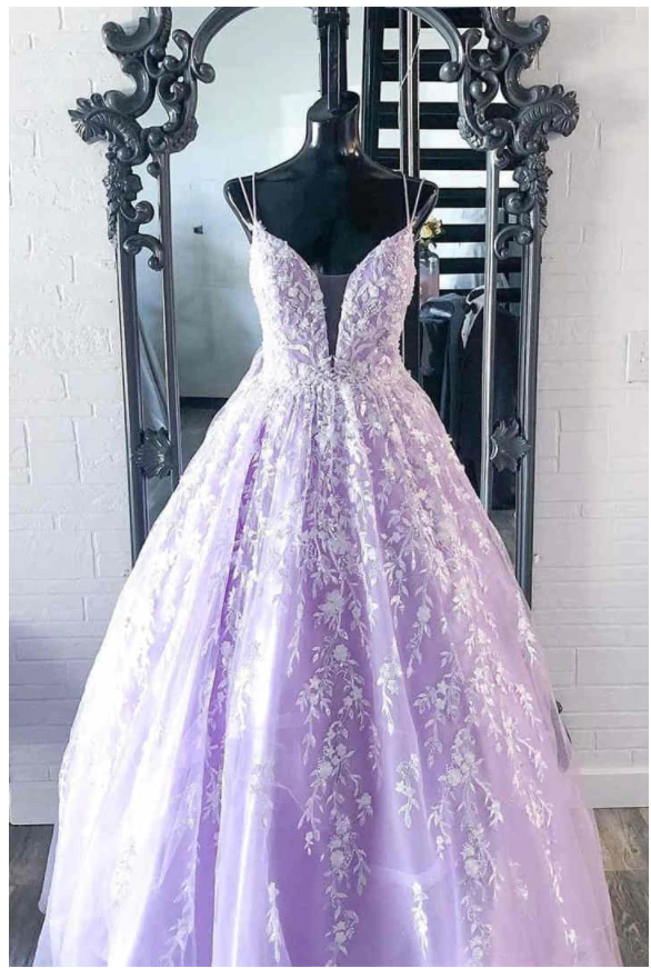 Elegant Straps Lace Appliques Lavender Prom Dress