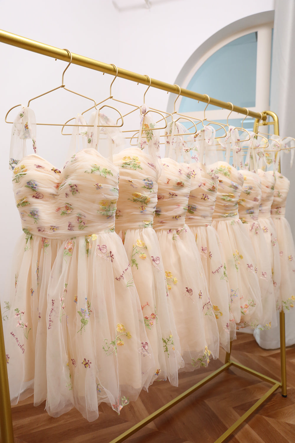 Champagne Homecoming Dresses A-Line Embroidery Short Cocktail Dresses