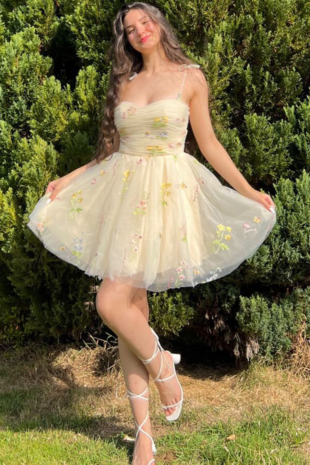 Champagne Homecoming Dresses A-Line Embroidery Short Cocktail Dresses