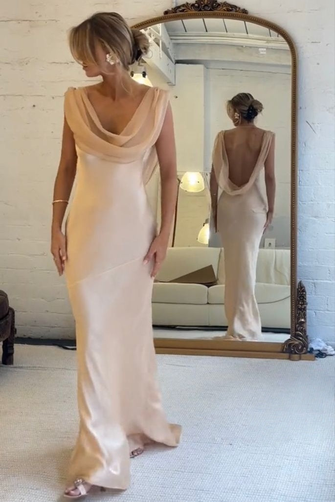 Charming Mermaid V Neck Light Pink Long Prom Dress with Ruched