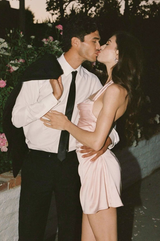 Charming Sheath Halter Neck Light Pink Short Homecoming Dress with Pearls