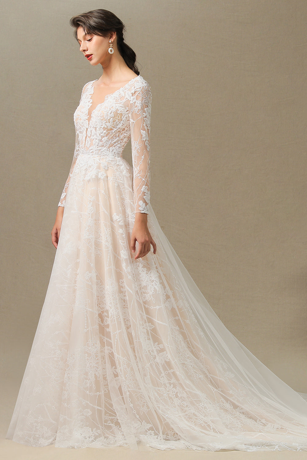 Chic A-line Tulle Lace Wedding Dress | Long Sleeves Ivory Bridal Gowns