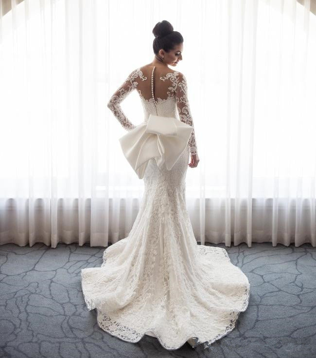 Chic Long Sleeve Mermaid Lace Beach Wedding Dress With Detachable Train