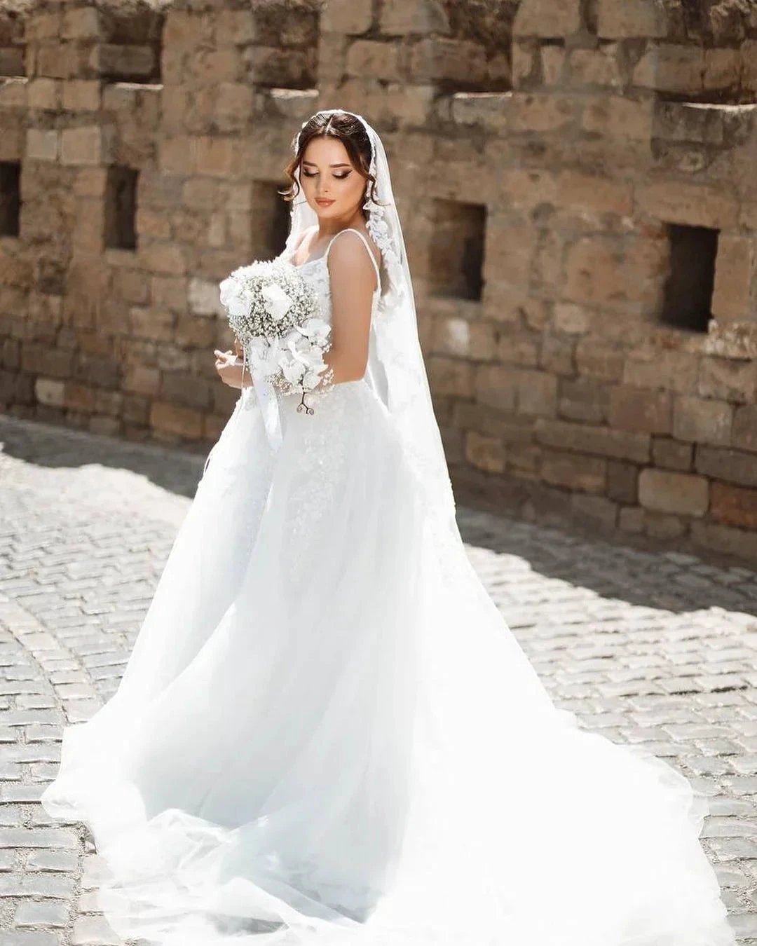 Chic Long White A-line Spaghetti Straps Lace Sleeveless Wedding Dress (ZD15677)