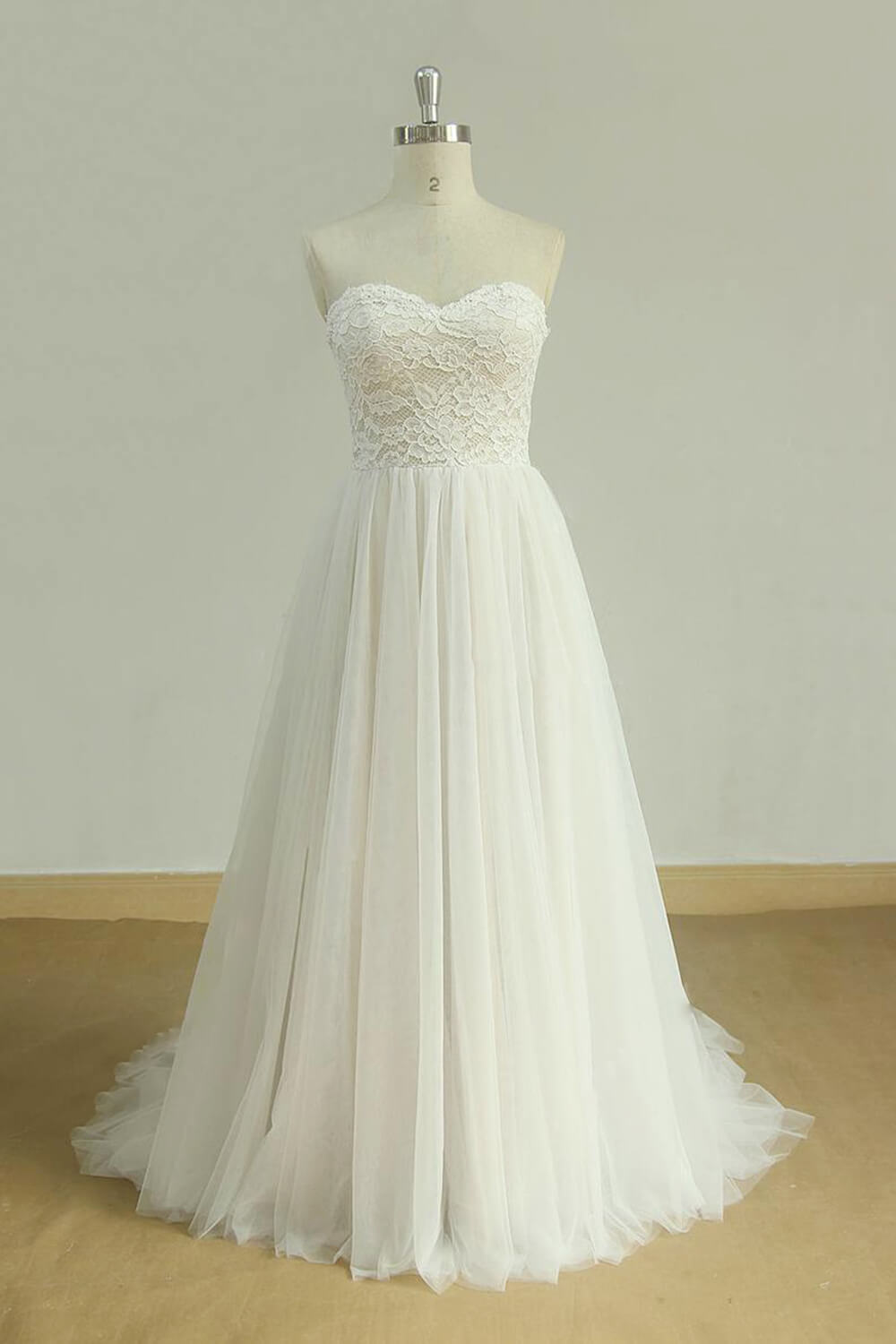 Chic Sweetheart Lace Wedding Dress | White Tulle Ruffles Bridal Gowns