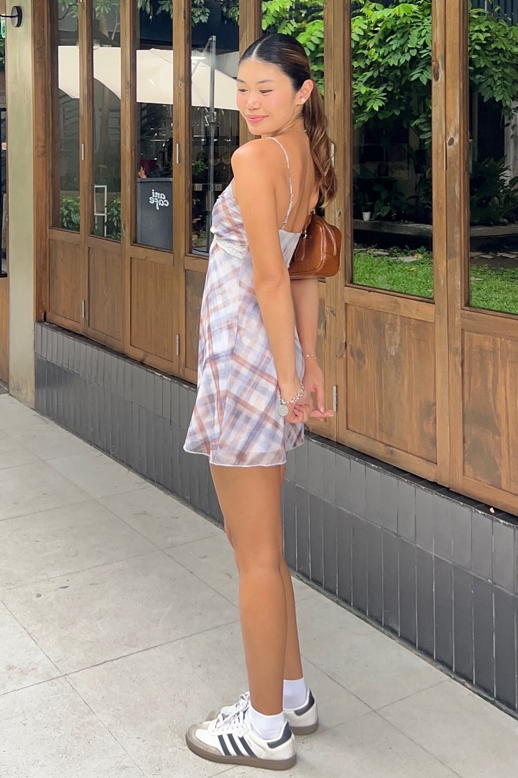 Chic A Line Spaghetti Straps Plaid Short Homecoming Dress with Lace
